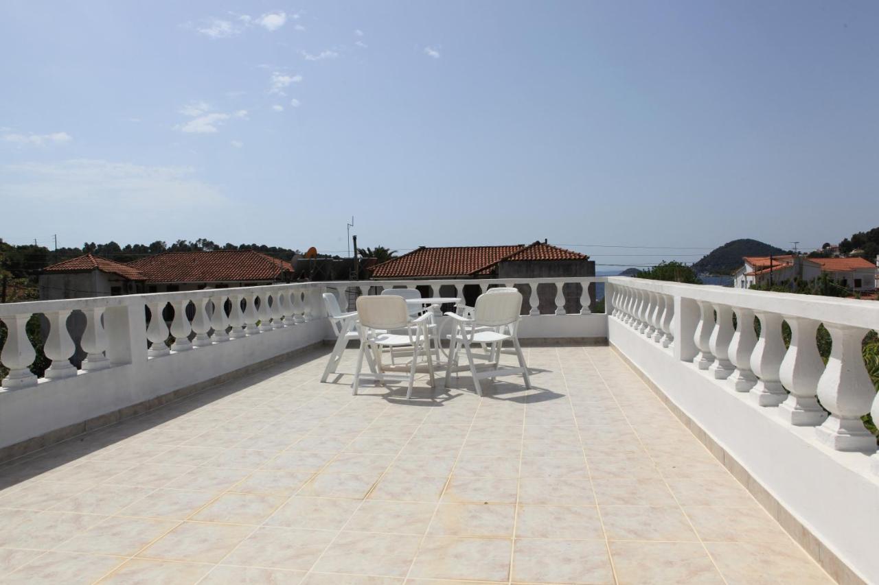 O Pyrgos Accommodations Panormos  Exterior photo