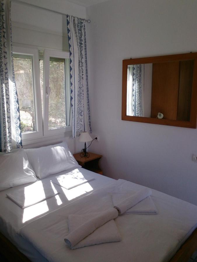 O Pyrgos Accommodations Panormos  Exterior photo