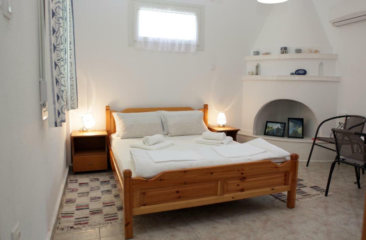 O Pyrgos Accommodations Panormos  Exterior photo